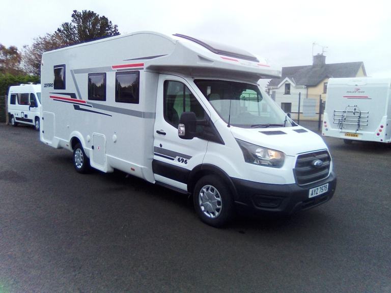 Ford ROLLER TEAM ZEFIRO 696 AU Motorhome Campervan