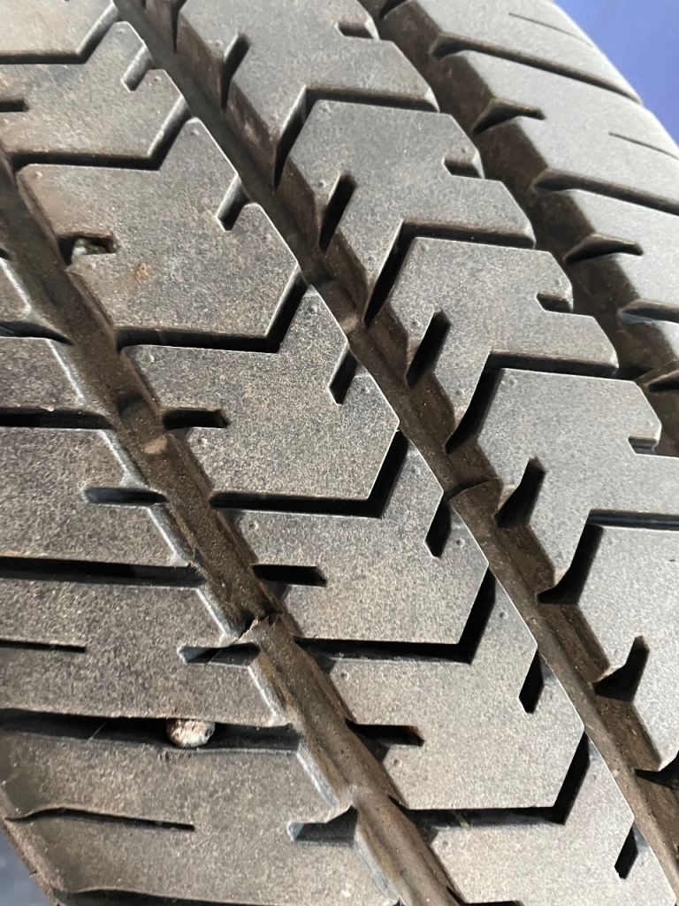 195 75 16c tyre only done 45 miles from new 