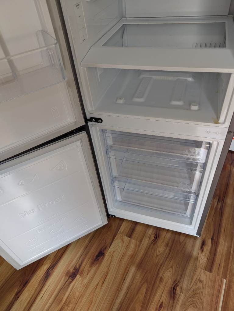 Samsung American Style Fridge Freezer – Silver