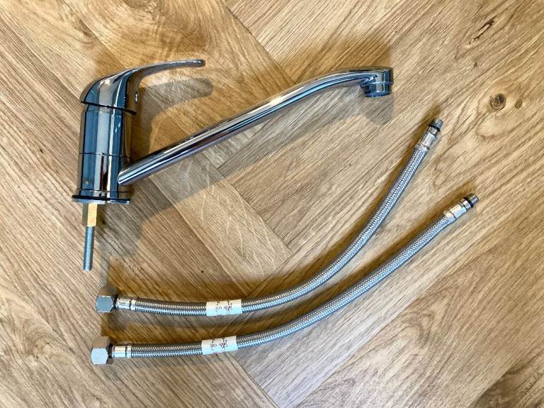 Modern Chrome Kitchen Mono Mixer Tap with Hoses – Excellent Condition