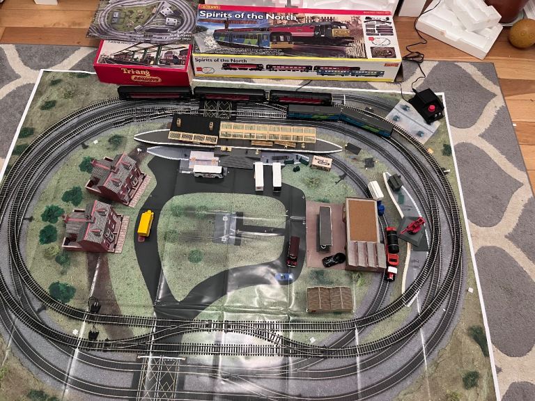 Hornby 00 gauge train set