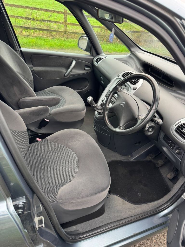 Citreon xsara picasso 1.6i 16v desire 
