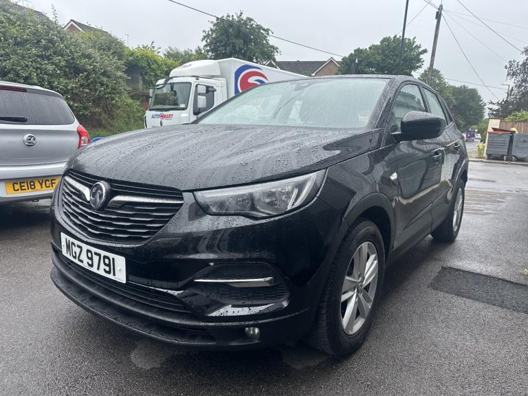 VAUXHALL GRANDLAND X 1.5 Turbo D BlueInjection SE Black Manual Diesel 2019