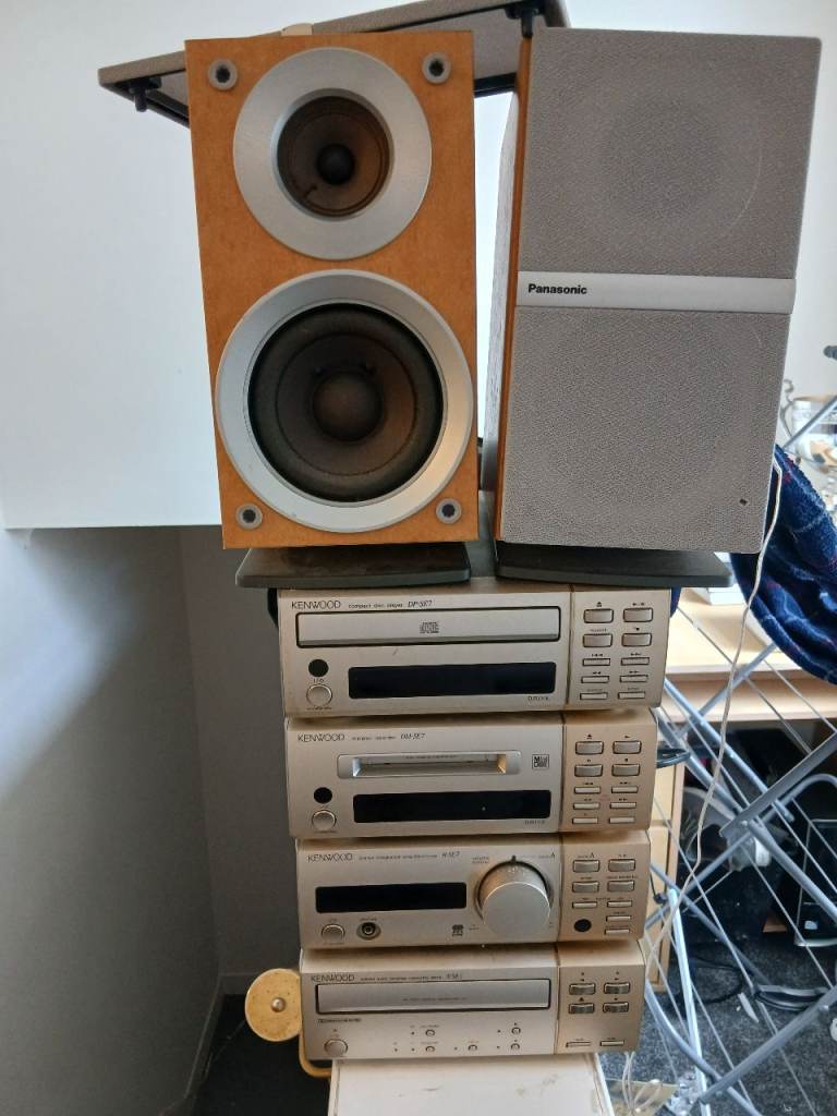 Stero system kenwood stack