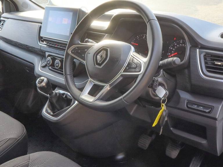 2023 Renault Trafic LL30 Sport Nav 2.0DCI 145BHP L2 LWB 9 SEAT MINIBUS, Rev Cam, Air Con, Cruis M...