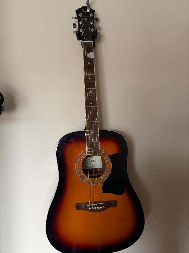 Acoustic Guitar – Sunburst Finish, Good Condition