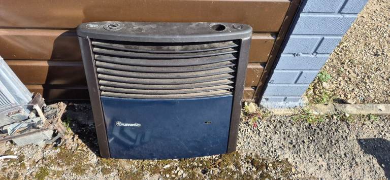 TRUMA TRUMATIC S3002P ULTRAHEAT gas and electric space heater for camper caravan motorhome.