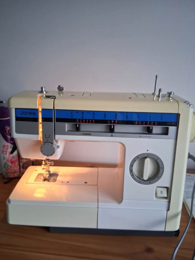 Jones VX880 Sewing Machine Vintage