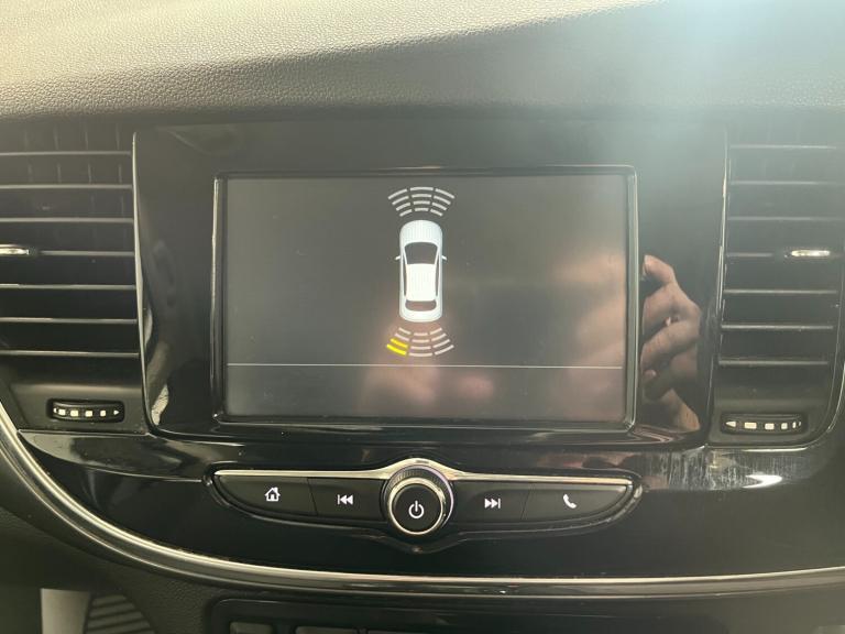 2016 Vauxhall Mokka X 1.6i Active 5dr HATCHBACK Petrol Manual