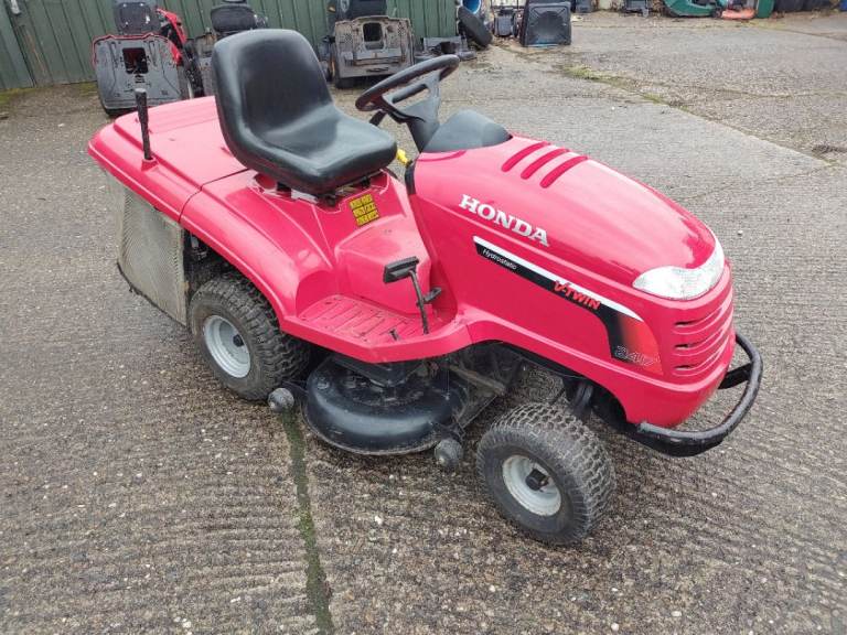 Honda HF 2417 HM Ride-On Lawnmower – Good Condition