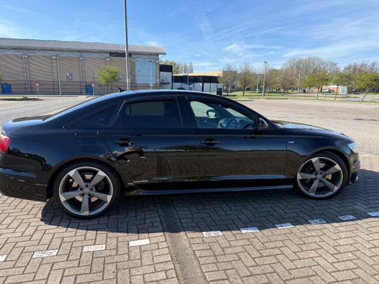 Audi A6 saloon 3.0 TDI V6 Black Edition