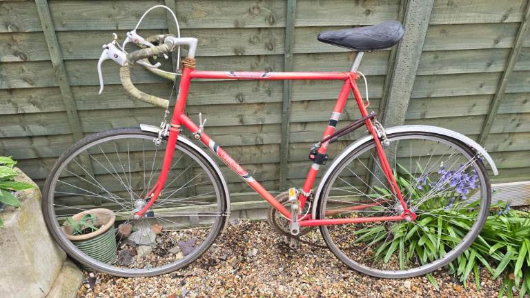 Raleigh Carlton road bike in need of refurbishment