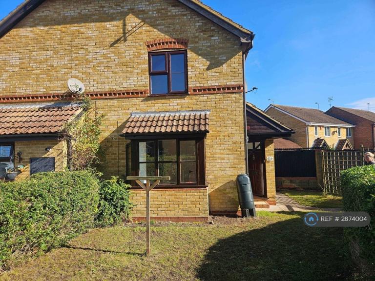 1 bedroom house in Churchill Crescent, Yateley, GU46 (1 bed) (#2874004)