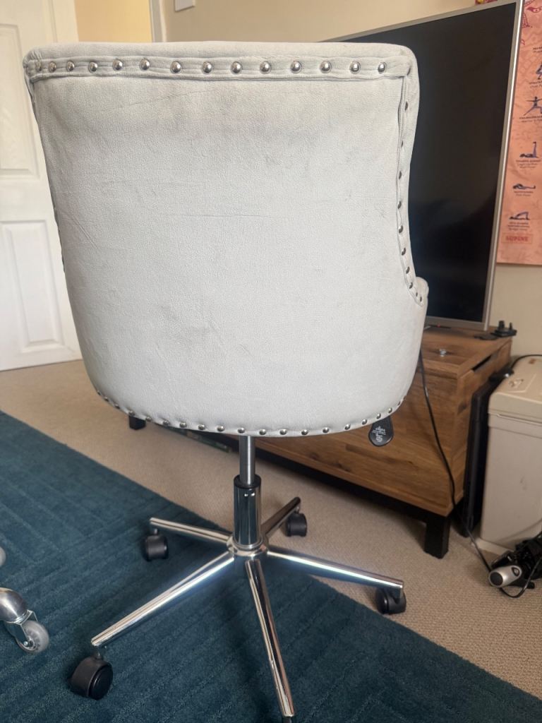 Office Chair -Grey