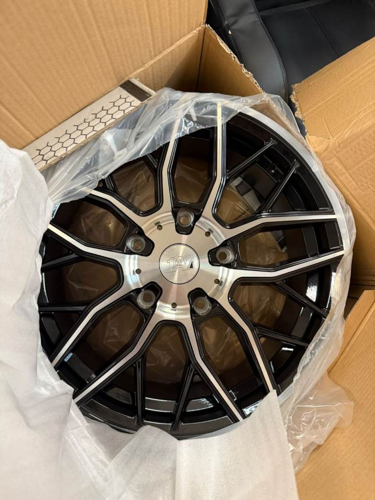 3 x 20" 1AV ZX11 Alloy Wheels – Ford Transit Custom – 5x160 – ET50 – Gloss Black / Polished
