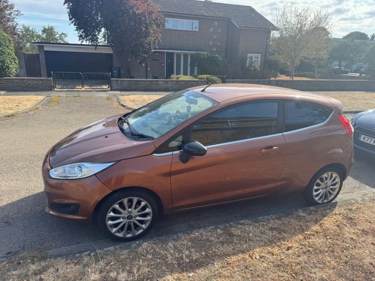 Ford, FIESTA, Hatchback, 2013 Automatic , 1597 (cc), 3 doors