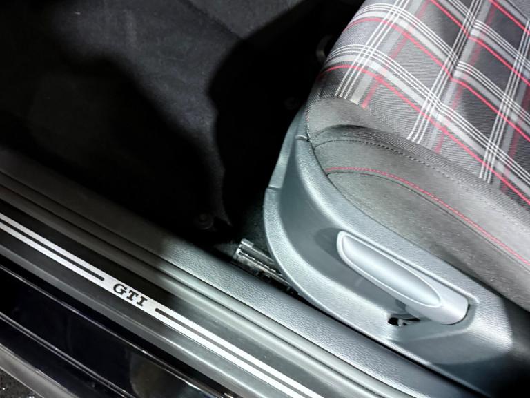 2017 Volkswagen Polo 1.8 TSI GTI DSG Euro 6 (s/s) 5dr HATCHBACK Petrol Automatic