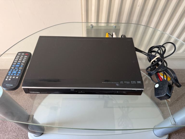 Toshiba DVD Player with Remote and Cables