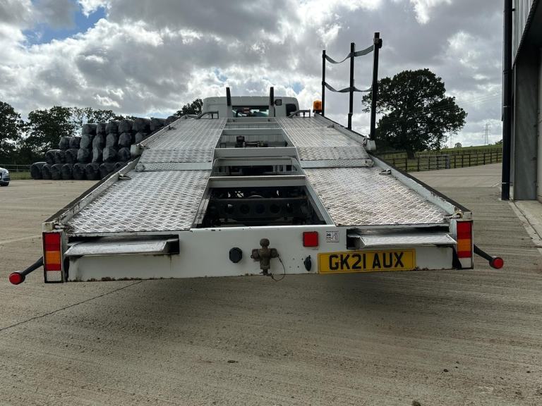 2021 Mitsubishi Fuso Canter Transporter & 2022 Woodford Enclosed Trailer 1 Owner