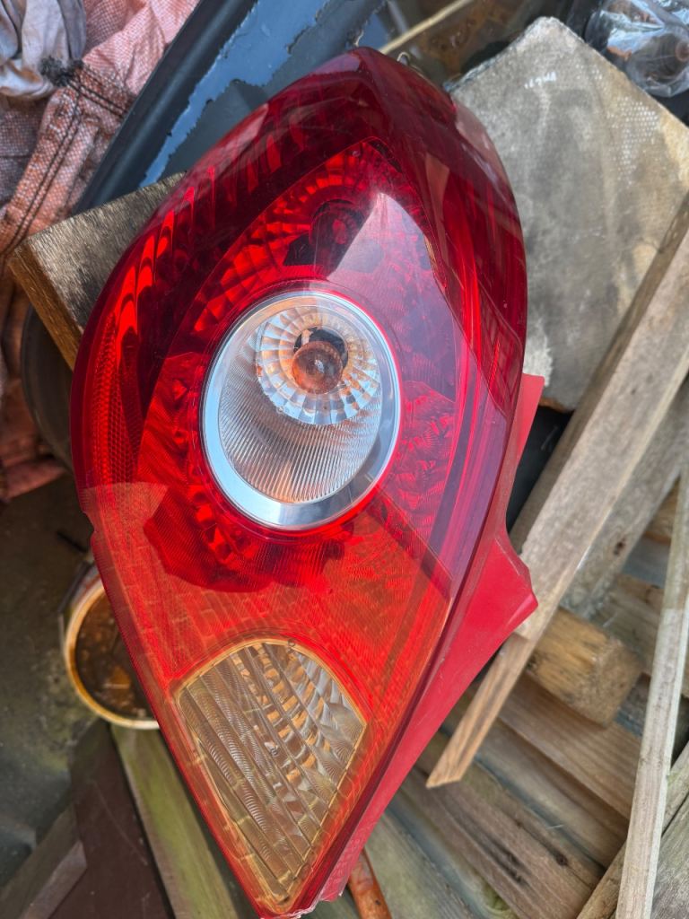 Vauxhall Corsa d 3door rear n/s light 