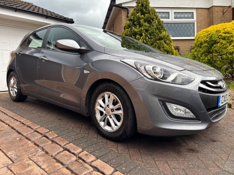 Hyundai i30 1.6 CRDi auto DIESEL