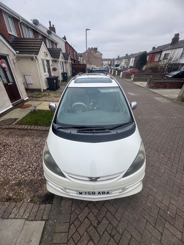 Toyota Estima Areas L