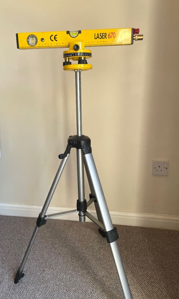 Laser level 670 (sprit level type)