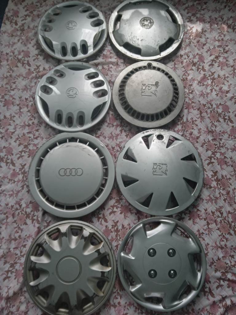 JOB LOT, WHEEL TRIMS / HUB CAPS