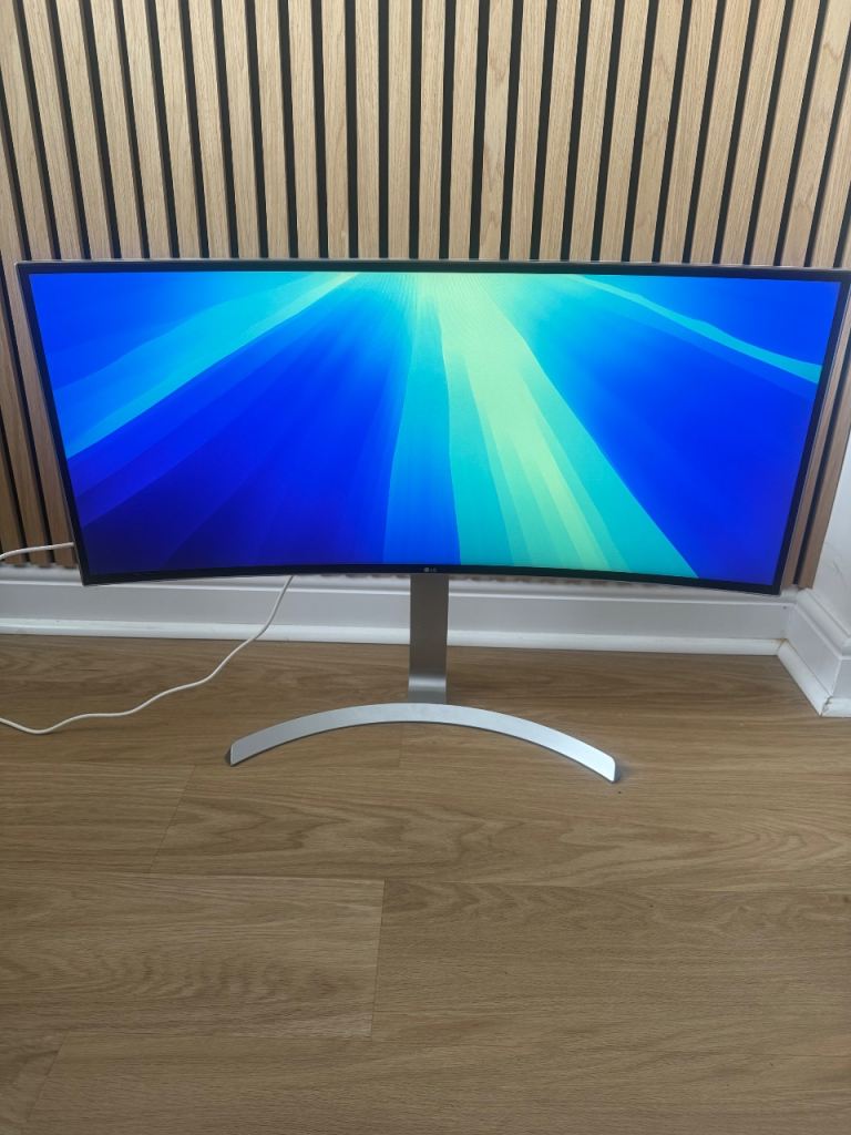 LG 34UC99-W 34” Ultrawide Monitor (3440x1440) USB-C IPS - Excellent Condition
