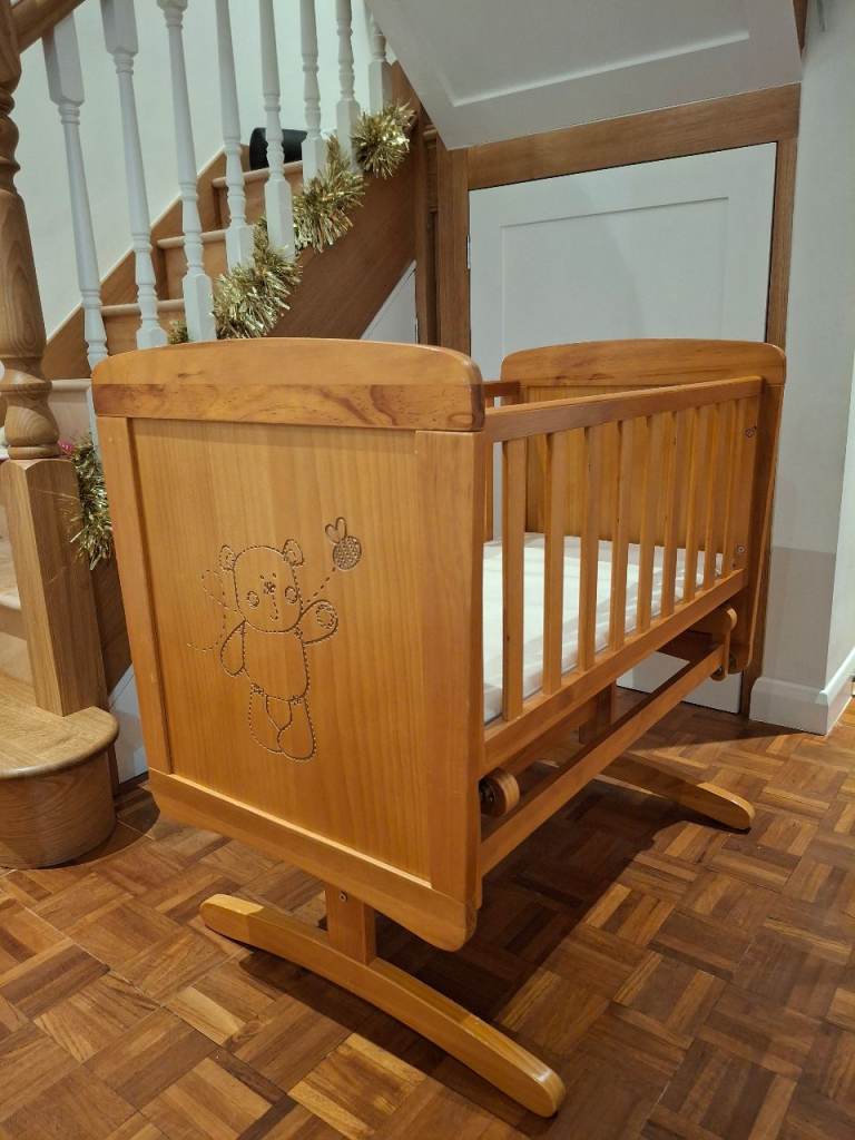 OBaby Gliding Crib