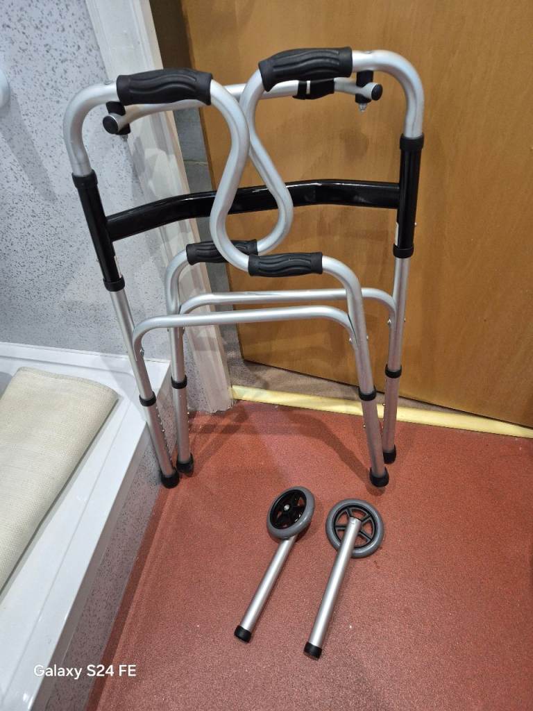 Foldable Walker - wheels optional