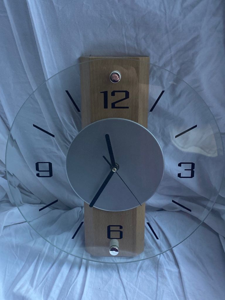 Wall clock 