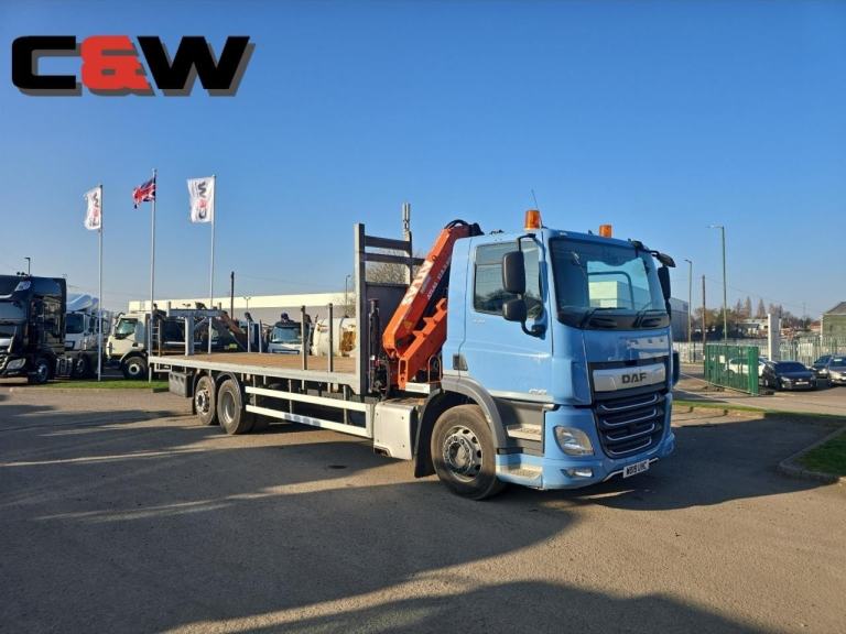 2019 (19) DAF TRUCKS FAR CF340 6x2 Flatbed Crane - 216000kms
