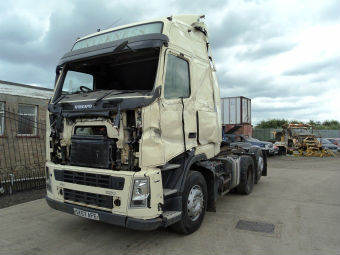 *** BREAKING*** 57-Plate Volvo FH13 520,Globetrotter XL,6x2