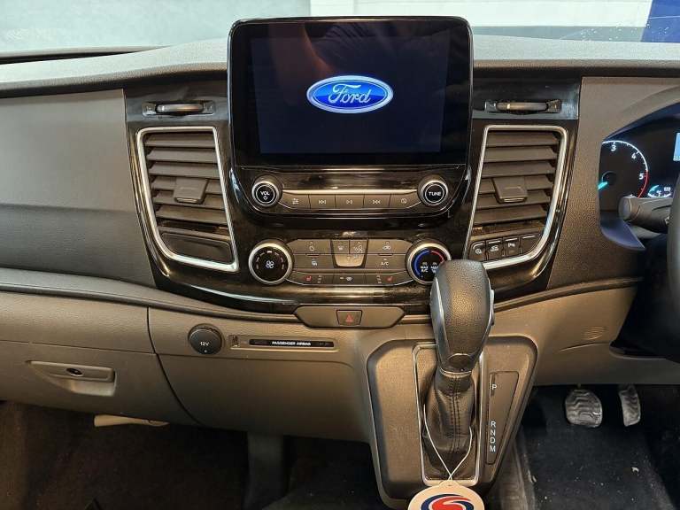 2023 Ford Transit Custom 2.0 EcoBlue 170ps Low Roof D/Cab Limited Van Auto PANEL VAN DIESEL Autom...