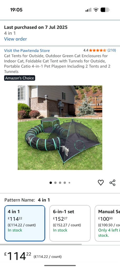 Outdoor cat tunnel/tent