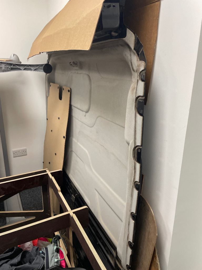 Ford transit mk8 bulkhead h2l2