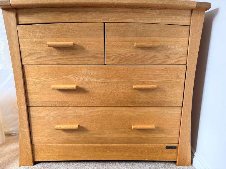 Dresser/changer 