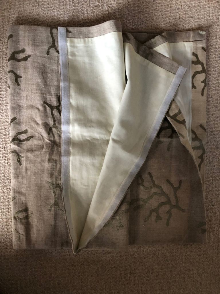 Mulberry x2 Fully Lined Blinds + Seat Cushion Covers