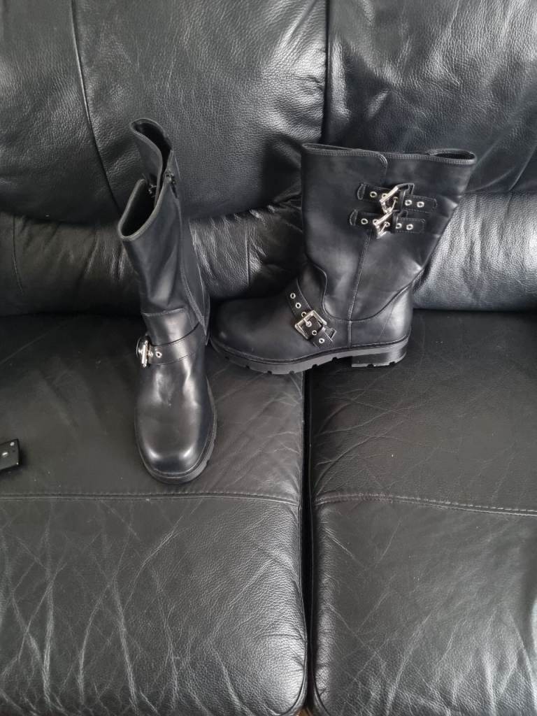 Women's boots 