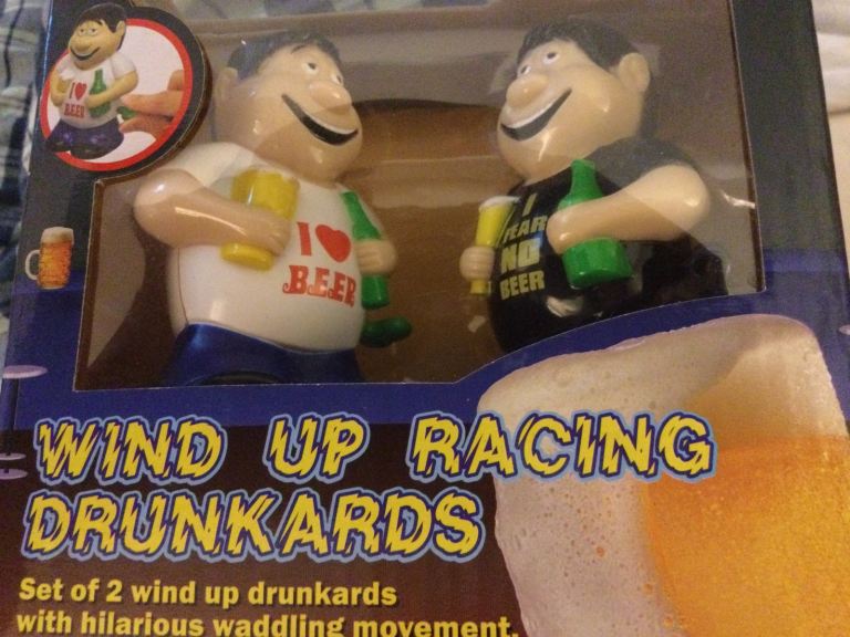 Brand New Boxed 2 wind up RACING  Drunkards Figures, Great RACING  Toys 4 Kids/Adults 3+