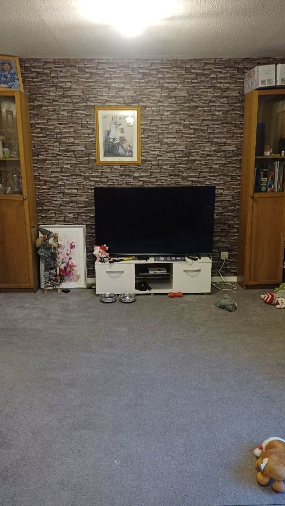 3 bed house to rent 1,200 a month