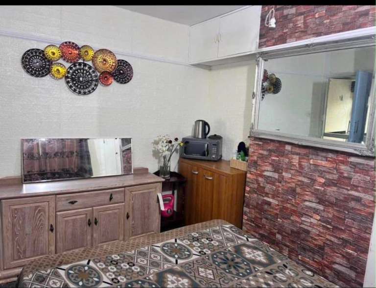 Double bedroom for single or double occupench