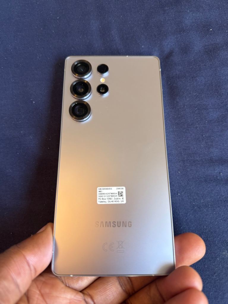 Samsung Galaxy S25 Ultra 5G – Silver, As Good As New