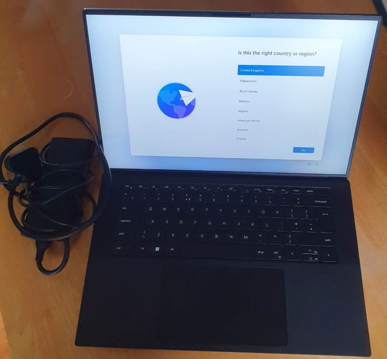 Dell XPS 15 9520 | i7-12700H | 32GB DDR5 | RTX 3050 | Excellent Battery