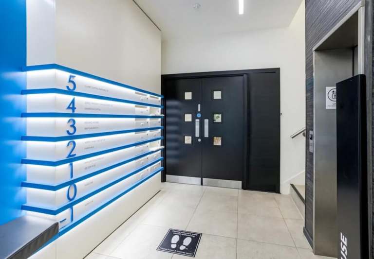 5 to 50 Person Private Office Suites to rent in *Victoria*, Central London SW1