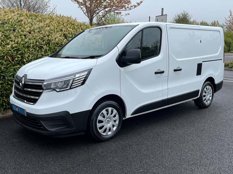 2023 Renault Trafic 2.0 dCi Blue SL28 BUSINESS+ AIR-CON  APPLE/ ANDROID CAR
