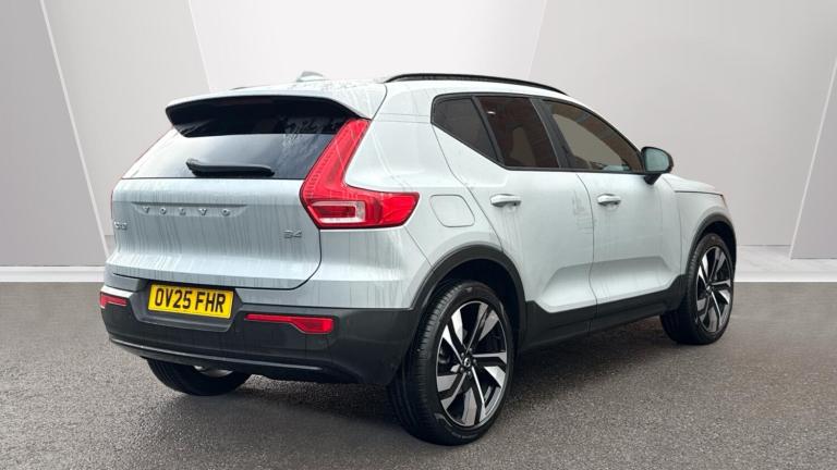 2025 Volvo XC40 2.0 B4P Plus Dark 5dr Auto Petrol Estate Estate Petrol Automatic