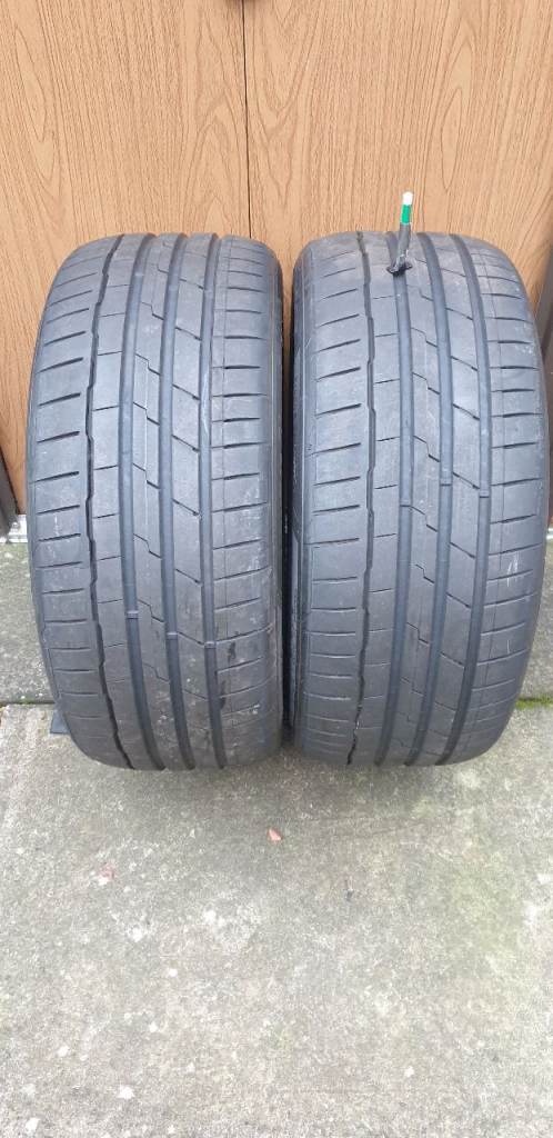2x Hankook Tyres 225/50/17