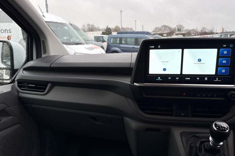 2025 Volkswagen Transporter 2.0 TDI 150 Commerce Plus Van PANEL VAN DIESEL Manual